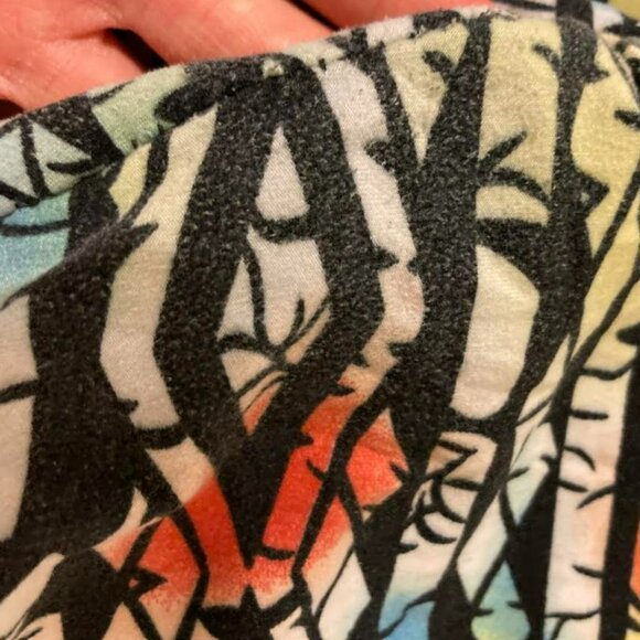 Patterned Leggings Medium Size - Picture 4 of 4